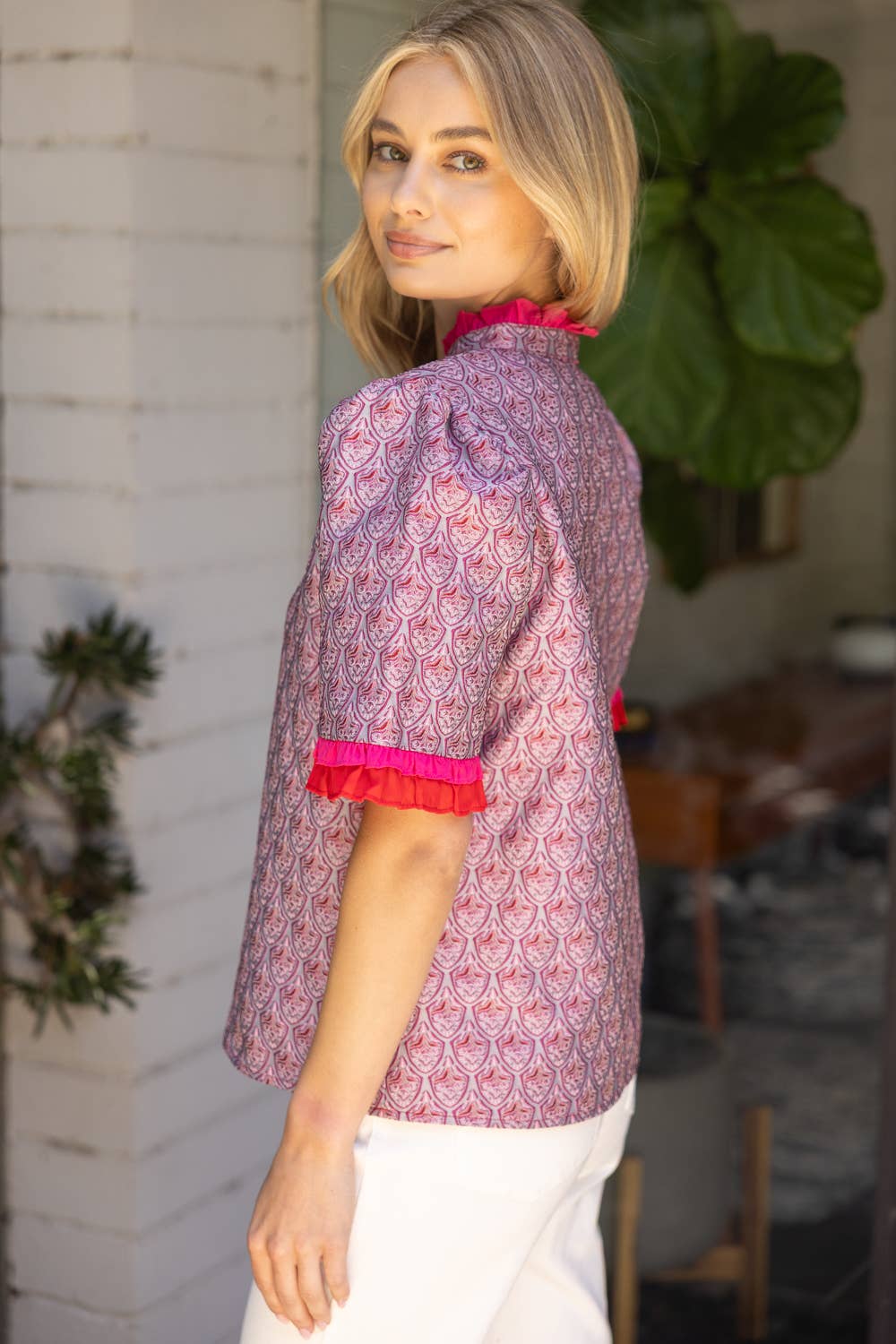 35883 Jacqaurd Petal Print Contrast Ruffle Top: Mauve / L