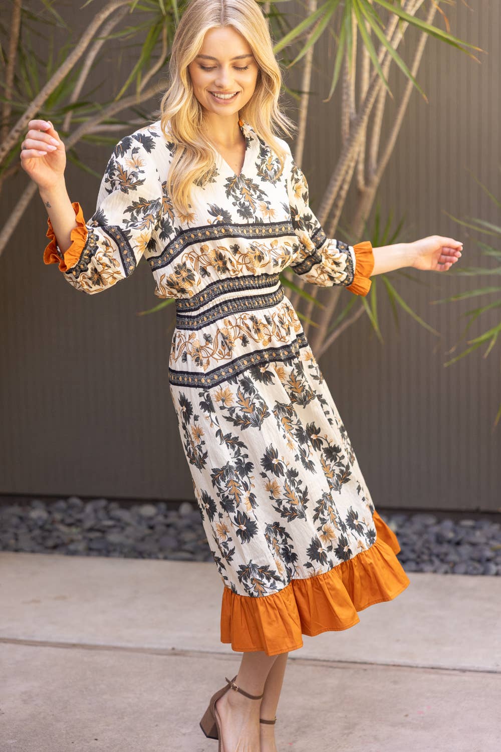 35864 Contrast Ruffled Cuff and Hem Floral Boarder Midi Dres: Cream / M