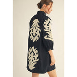 NEW floral applique shift dress: KELLY GREEN / M