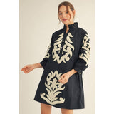 NEW floral applique shift dress: KELLY GREEN / M