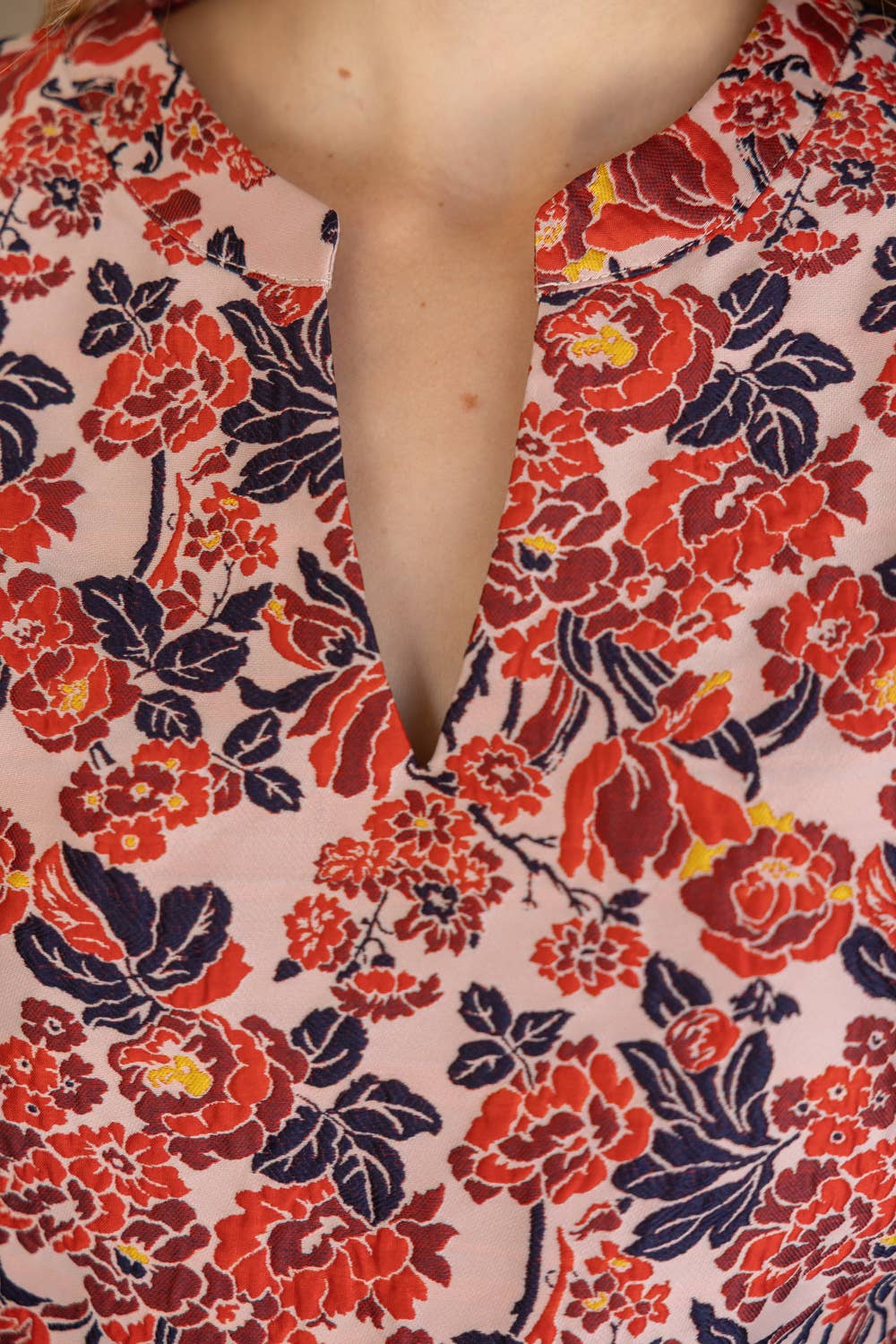 35776 Multi Color Floral Jaquard Top: Red / L
