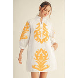 NEW floral applique shift dress: KELLY GREEN / M