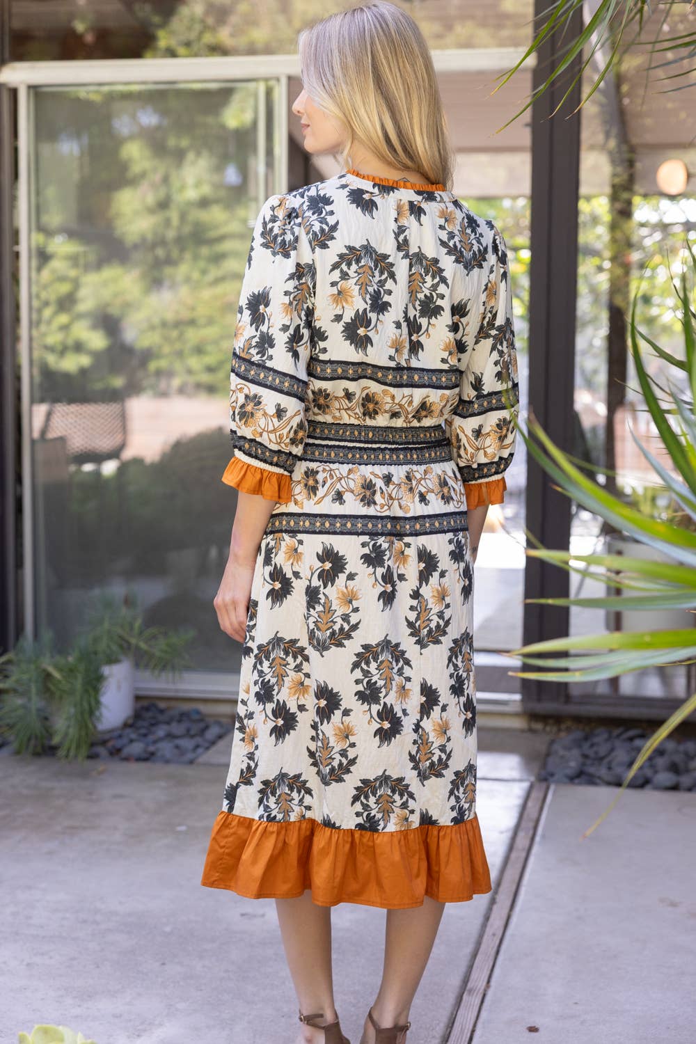 35864 Contrast Ruffled Cuff and Hem Floral Boarder Midi Dres: Cream / L